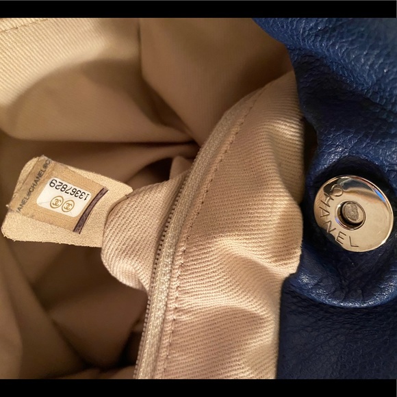 Chanel Large Blue Caviar Drawstring Tote Bag - Picture 11 of 16